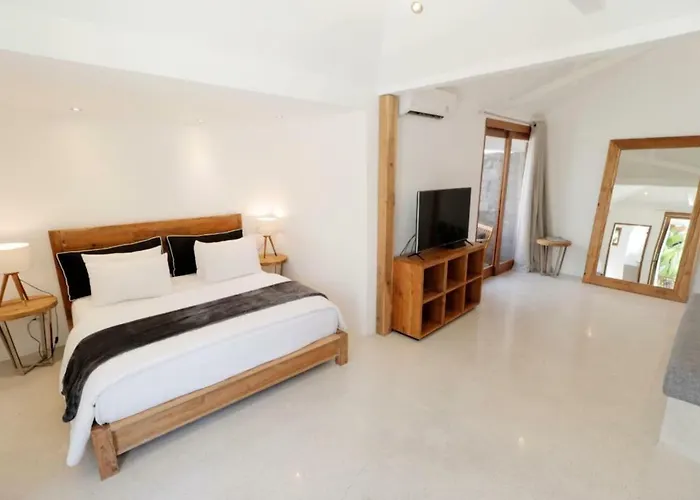 Villa Amazing 3 Bedrooms *